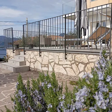 펜션 Punta Sul Garda