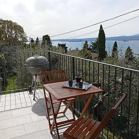 펜션 Punta Sul Garda 토리델베나코